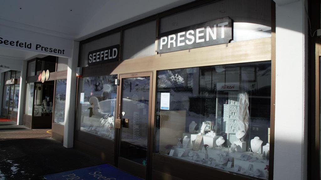 Seefeld Present