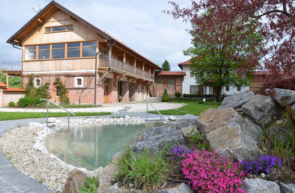 Neulendter Hof  Mettmach Außenansicht