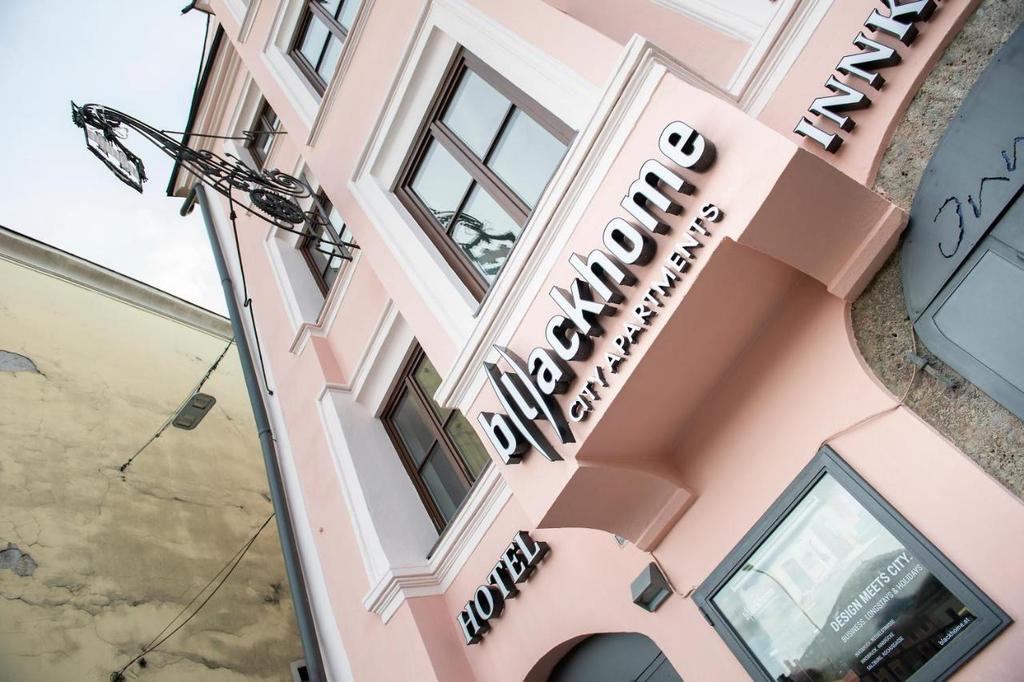 Blackhome Innstr. Sommer