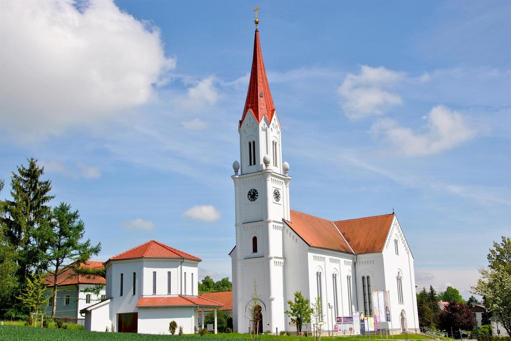 Dreieinigkeitskirche Wallern