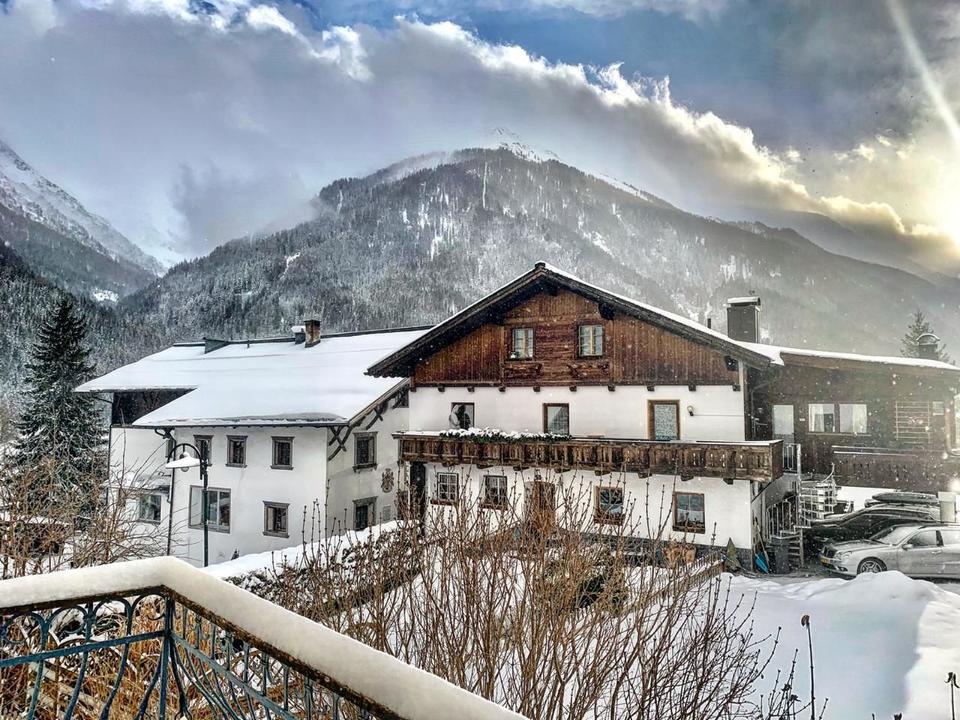 Winterbild_Haus_Gustl