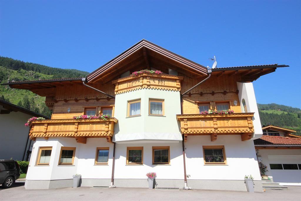 Landhaus-Anton-Sommer-1