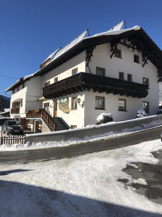 Winterbild_Haus_Roswitha