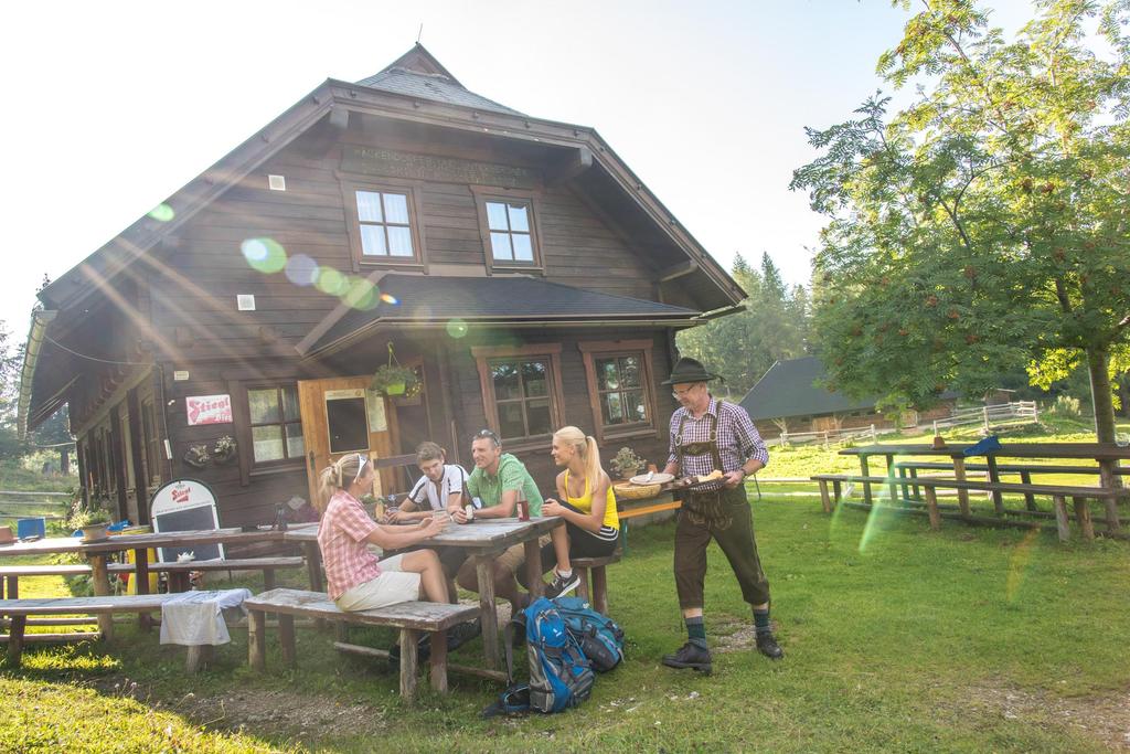 Hütte