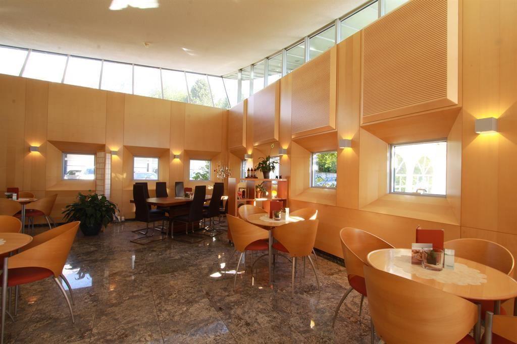 Cafe Sanatorium Rum 1 © Martin Duschek