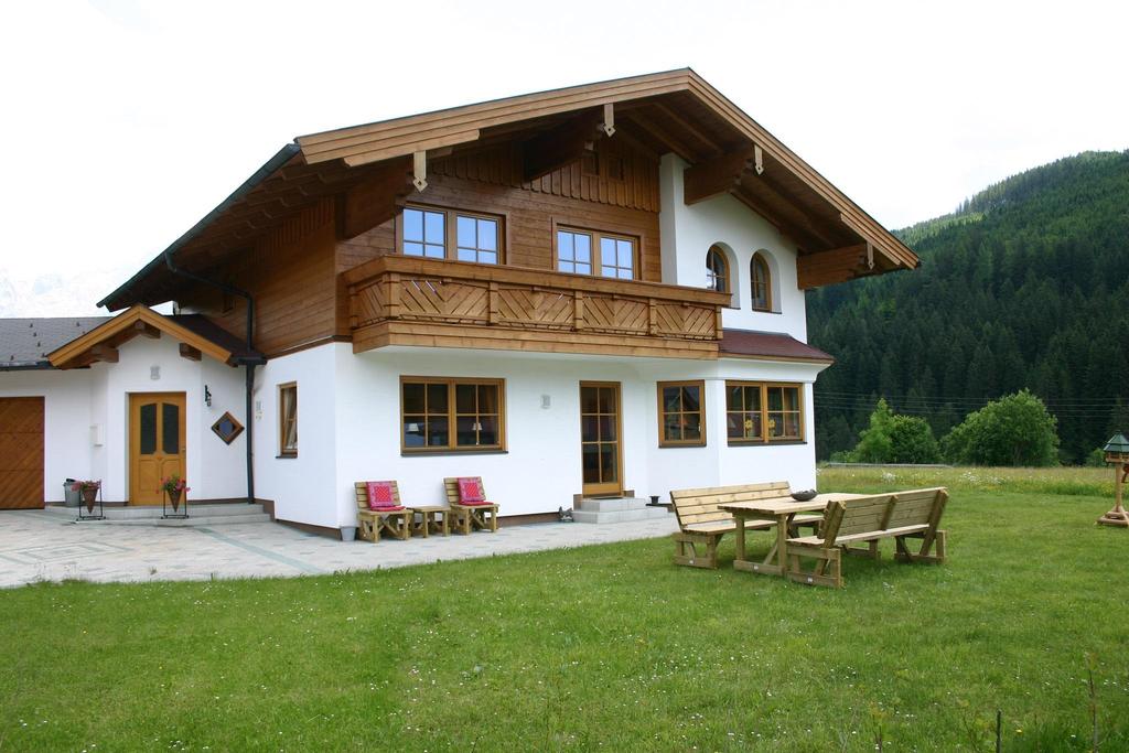 Hausansicht Sommer