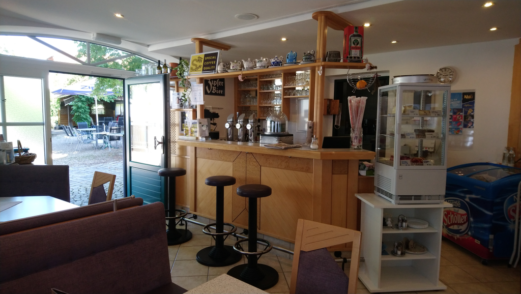 Dorfcafe Dörnbach_Innen_Schank_Fotonachweis Reingruber_13.08.20