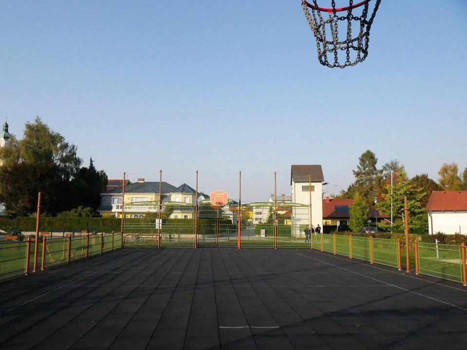 Funcourt Sattledt