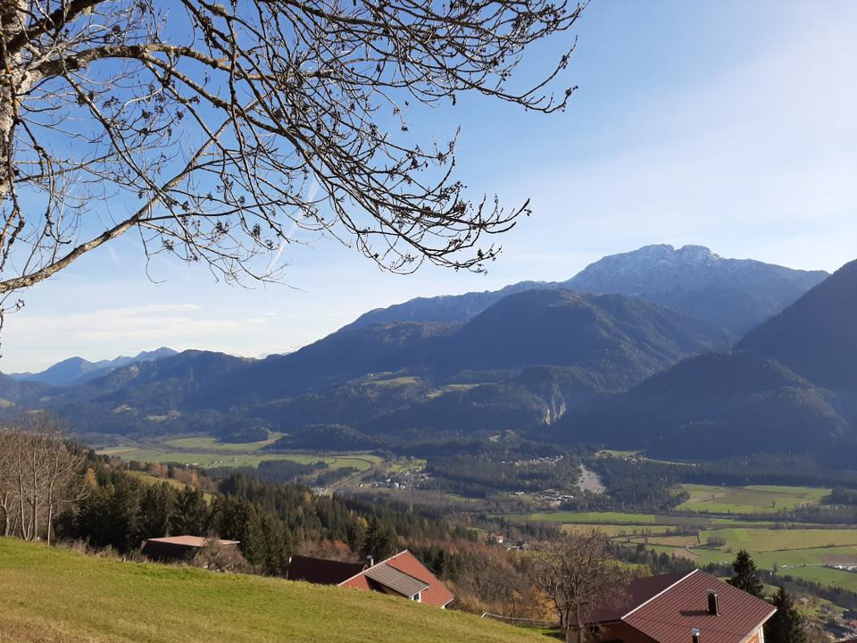 Über Weinberg nach Berg