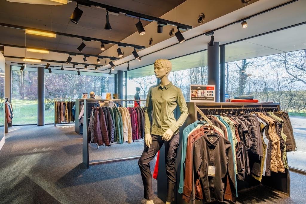 Skinfit Shop Koblach - Puppe.jpg
