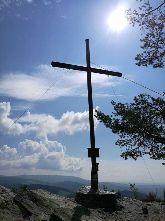 Gipfelkreuz am Arzberg
