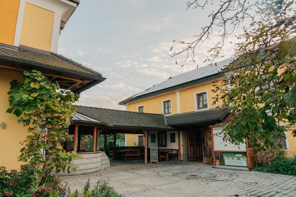 RadlerbauernhofMoser_TourismusverbandDonauOberoesterreichCMVisuals.jpg