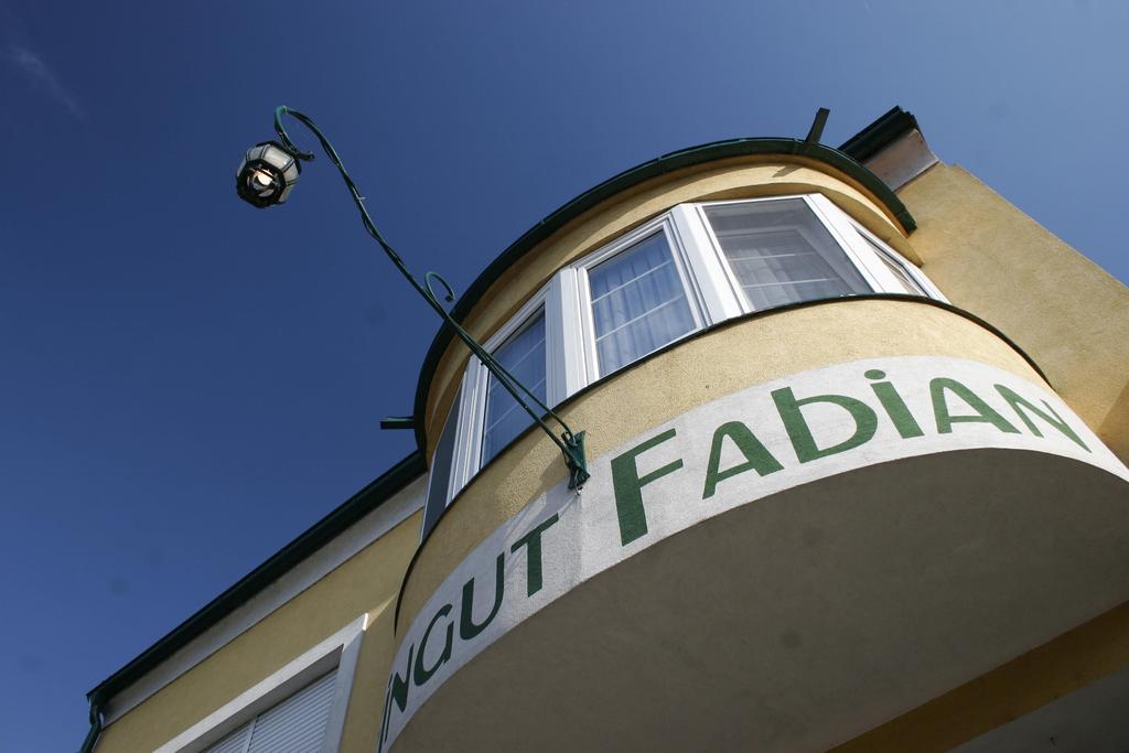 Fabian_