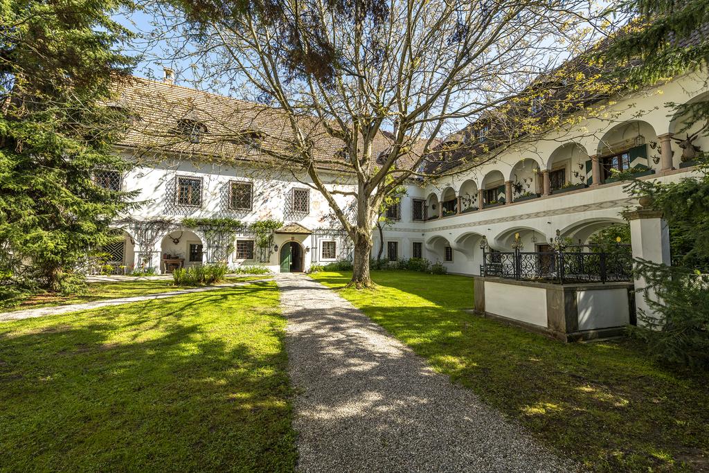 47_SCHLOSS WEYER JOSEF-FREY-GASSE 27-2