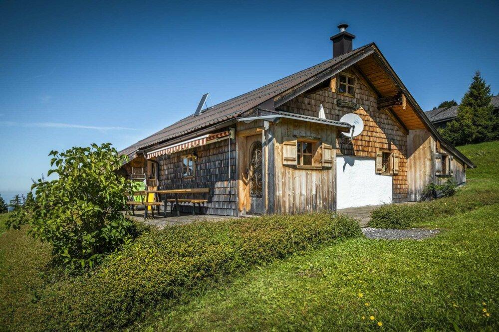 Schobahütten aussen von vorne