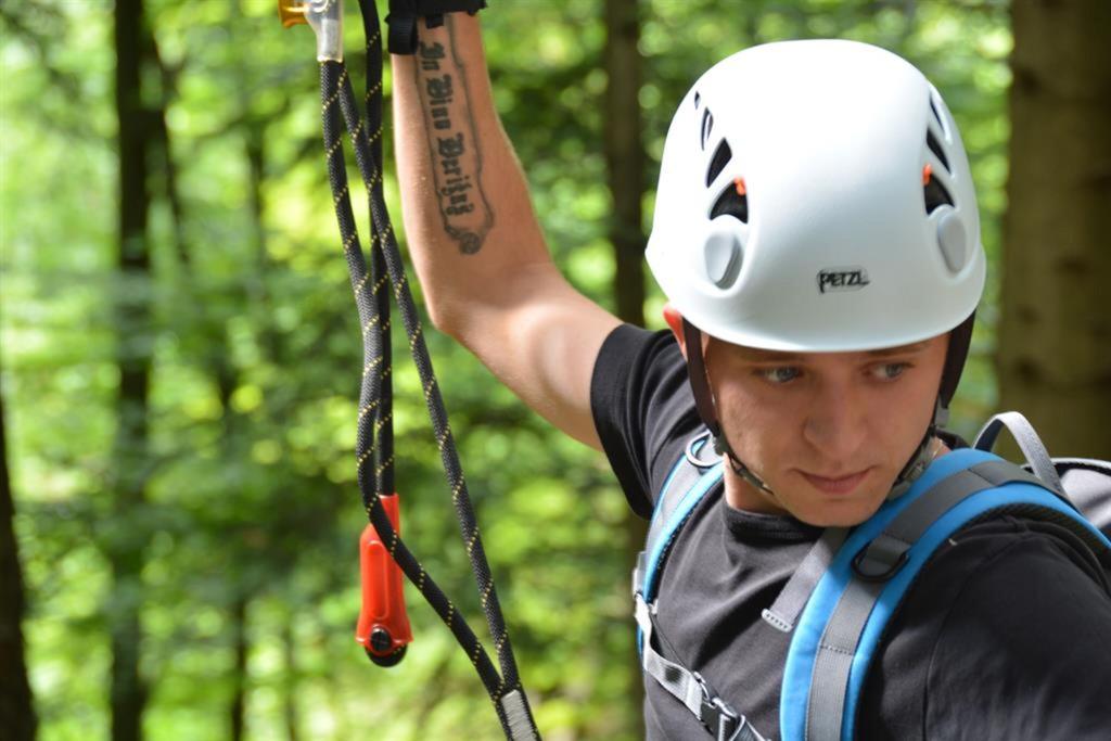 Prüfender Blick