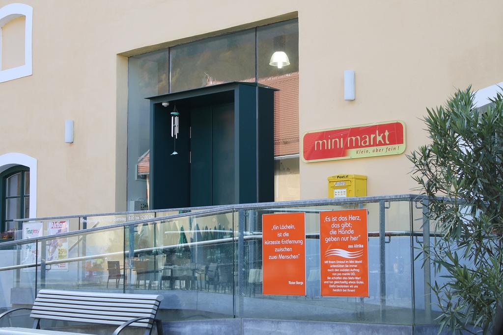 Mini-Laden-Wesenufer