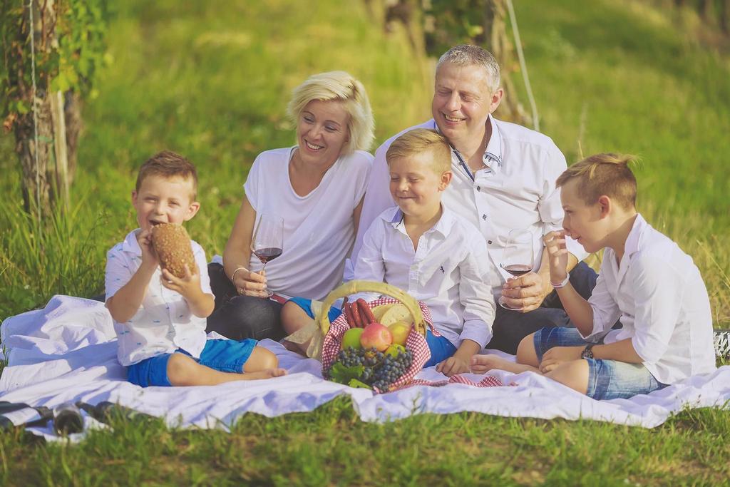 Jubiläumsschenke Familie Weinhäusel Neckenmarkt