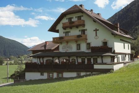 Hotel-Pension Edelweiss im Sommer