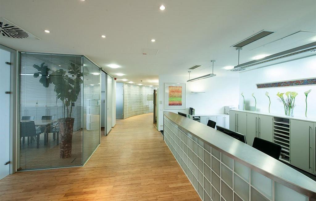 59f34eef-78ba-4bed-94a3-3d663e13bc36.jpg